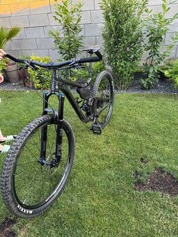 Predám celoodpružený horský bicykel Giant