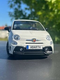 FIAT predam krasne zberatelske modely. Mierka 1:24 a 1:18. - 1