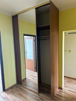 Predam roll door skrinu