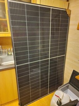 Fotovoltaický solárny panel Trina 400