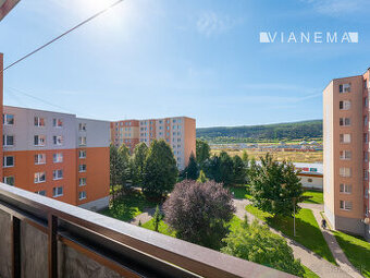 IBA U NÁS Na prenájom 3izbový byt 64m2, Nové Mesto n/Váhom