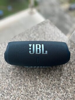 JBL Charge 5