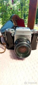 Pentacon six