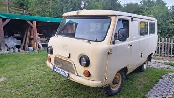 UAZ 452