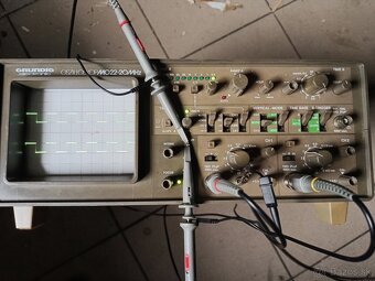 Osciloskop Grundig MO22