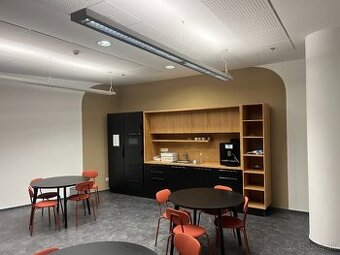 kancelárska kuchynka so spotrebičmi - rezervovaná