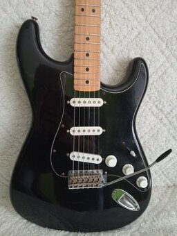 Greco Stratocaster Spacey Sound 81- snímače USA Fender 79-81