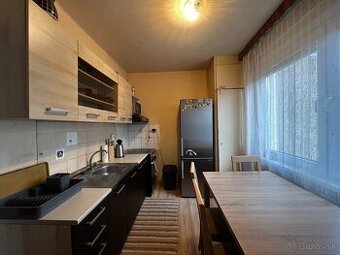 Prenájom 3 izbový byt na Brezovci