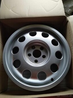 Alu AUDI 5 x 100 R 15 originál.