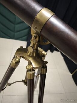 Starý funkčný ďalekohľad