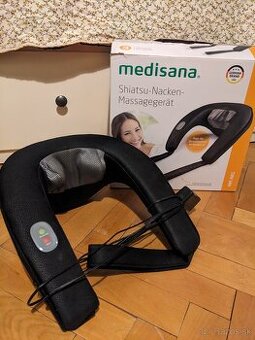 Masážny prístroj na krk