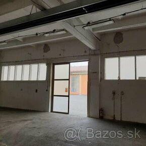 Skladová hala 230m2 v stráženom areáli.