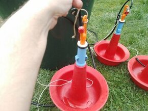 Záťažové automatické napajacky na vodu set