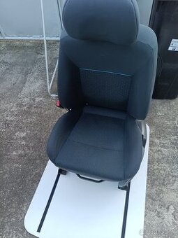 Sedadla ford s max mk1