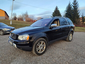 Volvo XC90 2.4 D5 7 miestne executive