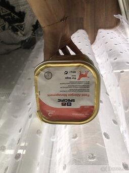 Granule + konzervy pre psov