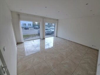 Obchodný priestor, kancelária - 26m2