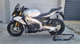 Aprilia Tuono V4