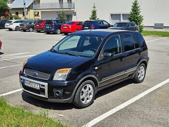FORD FUSION 1,6 benzín TITANIUM
