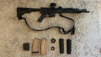 Samonabíjacia guľovnica ANDERSON AM-15 14,5" M-LOK