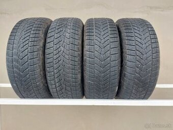 Zimné pneumatiky GoodYear 235/60R18