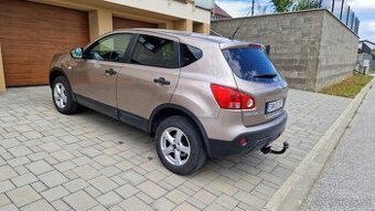 Nissan Qashqai - 1