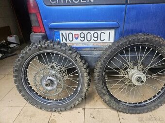yamaha yz250f 2009 komplet kolesa pekný stav