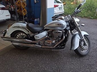 Suzuki C 800 VL 800 Intruder