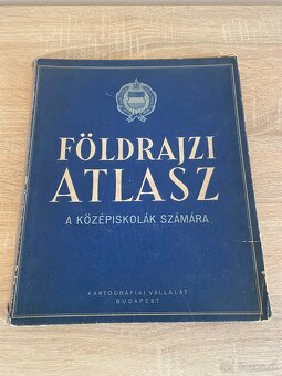 Maďarsky atlas 1950 a stará maďarska  mapa