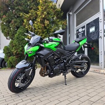 Kawasaki Z900 2026 zelená