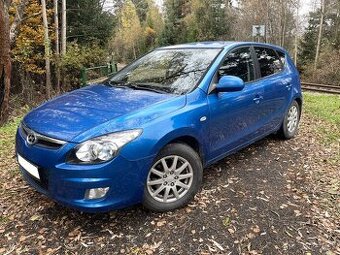HYUNDAI I30 2010