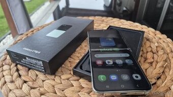 Predam Samsung Galaxy Z Flip 5 256gb mint ako novy - 1