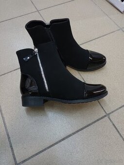 Predam kotnikove cizmy vel 40_ super cena