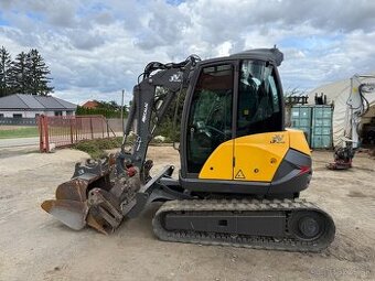 MECALAC 6MCR NEW model, klima, centrální mazání, dobrý stav