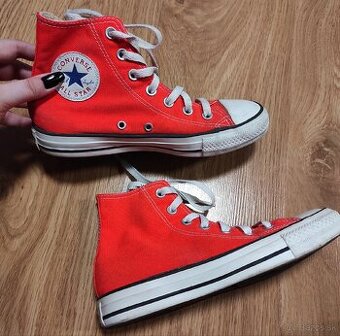 Converse Season Colour