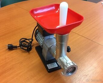Elektrický mlynček na mäso veľ. 8 - nový, 2 roky záruka
