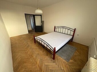 Prenájom 3,5-izbového bytu – centrum Lučenec (možnosť odkúpe