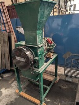 Drvička / Šrotovník s výkonným motorom (400V)