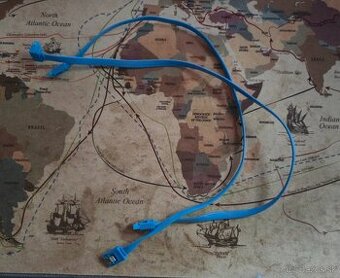 Predam SATA kable a rôzne redukcie