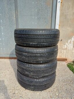 Predám letné pneumatiky 215/60R17C zn.NOKIAN
