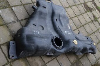 Palivová nádrž Renault Laguna2