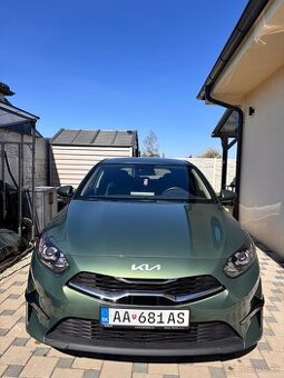 Kia Ceed 1.5 T-GDI Silver pack