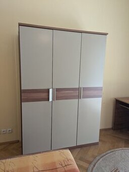 Šatníková skriňa /ASKO/