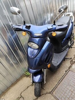 skúter Adams 125