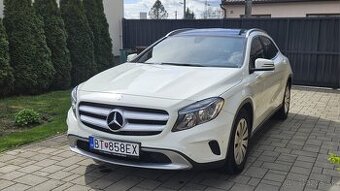 Mercedes-Benz GLA 200 d 4MATIC A/T
