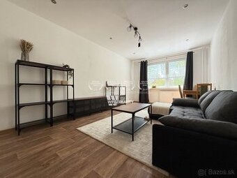 Na prenájom - Priestranný - 2 izbový byt /58 m2/ - Vlčince -