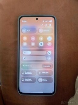 Predám Samsung galaxie a56