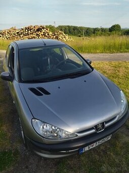 206 HDI