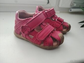 Sandalky 19