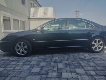 Peugeot 607